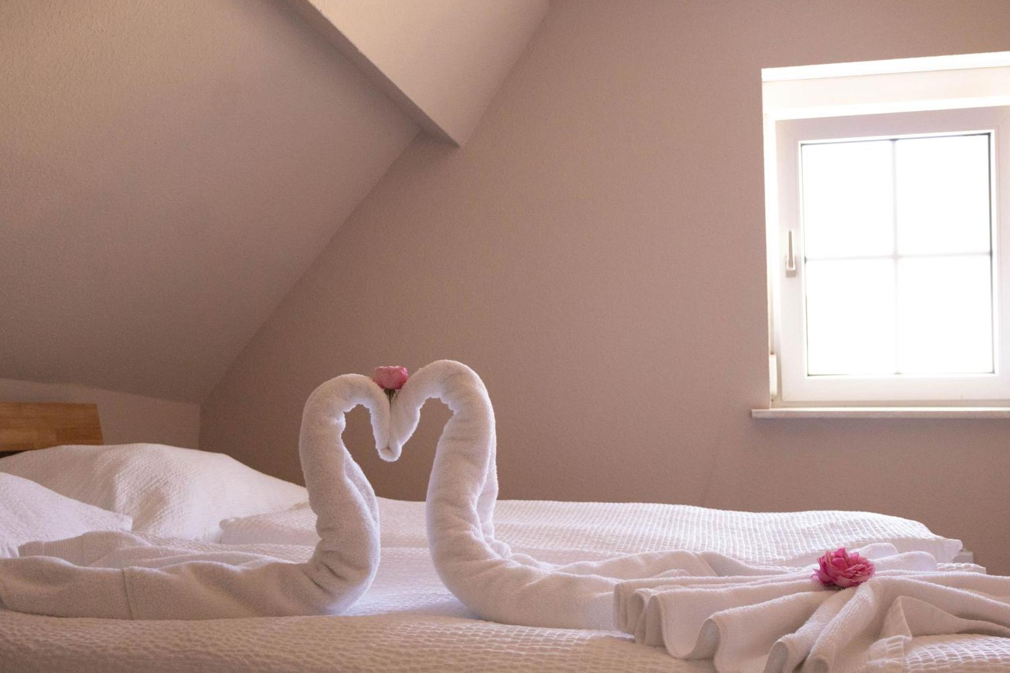 Kuzey Apartments คัปเพล-กราเฟินเฮาเซน ภายนอก รูปภาพ
